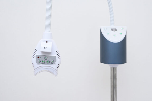 ホワイトニングマシン