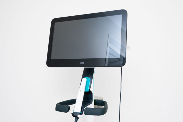 口腔内スキャナー